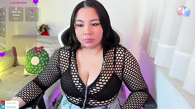 ambar-wells online show from December 5, 3:30 pm