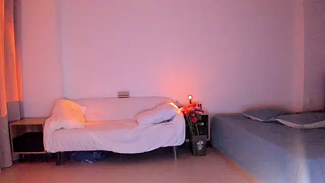 kawaii mia online show from December 25, 10:37 pm