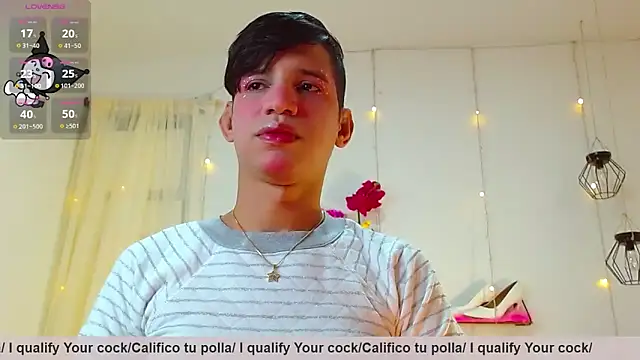 Snapshot of Ariel_Femboy_ chatting on February 6, 3:48 am Ariel Femboy online show from February 6, 3:48 am