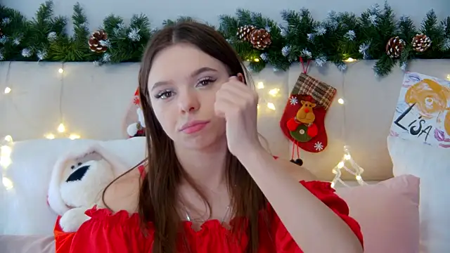 Snapshot of ElisabethDavis chatting on December 19, 12:34 am ElisabethDavis online show from December 19, 12:34 am