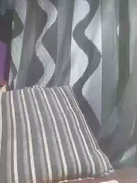 Hailey BaileyXYZ online show from December 11, 8:28 pm