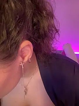 Snapshot of Your_insomniya chatting on November 26, 8:21 pm Your insomniya online show from November 26, 8:21 pm