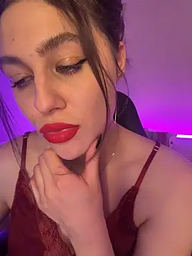 Snapshot of Your_insomniya chatting on February 5, 7:29 pm Your insomniya online show from February 5, 7:29 pm