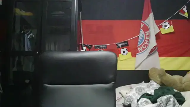 Die-geile-Sau online show from February 24, 9:24 pm