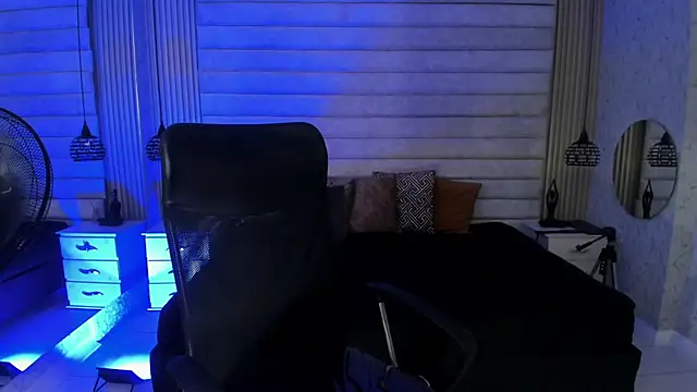 jhon bear03 online show from April 16, 11:11 am