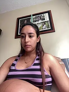 Vaiolet a online show from January 15, 6:19 pm