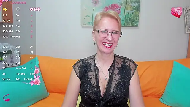 iamyourdream89 online show from February 13, 2:52 pm