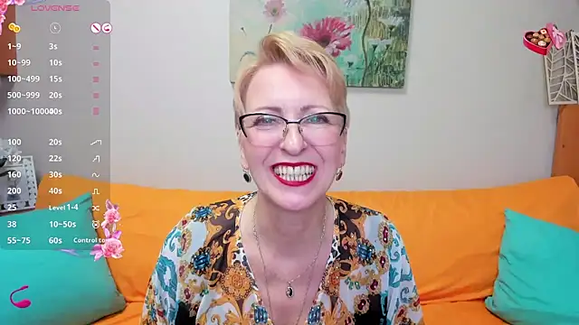 iamyourdream89 online show from February 18, 7:52 pm