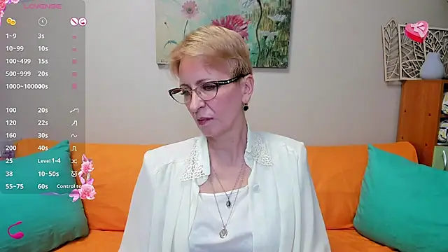 iamyourdream89 online show from February 23, 6:34 pm