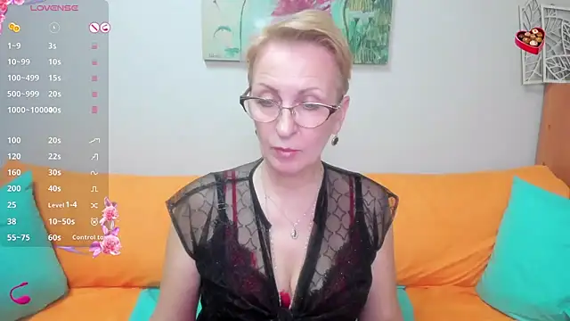 iamyourdream89 online show from February 26, 4:56 pm