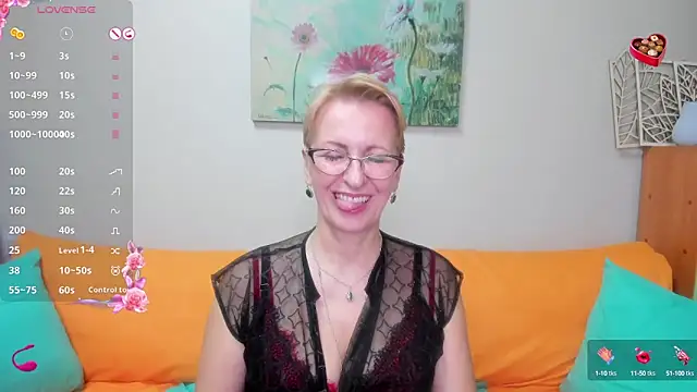 iamyourdream89 online show from February 26, 8:00 pm