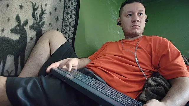 sweet cock28 online show from April 9, 3:28 pm