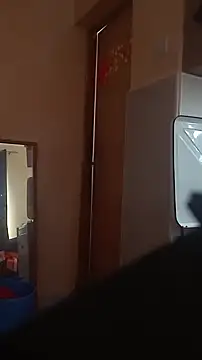 Snapshot of squirydol chatting on November 2, 6:27 am squirydol online show from November 2, 6:27 am