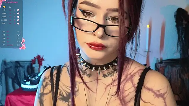 Snapshot of ghot1c_graceeee chatting on January 17, 2:22 pm ghot1c graceeee online show from January 17, 2:22 pm