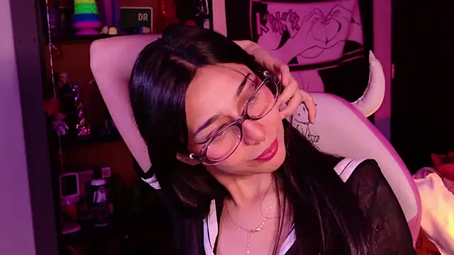Snapshot of amber_yull chatting on June 20, 1:19 am amber yull online show from June 20, 1:19 am