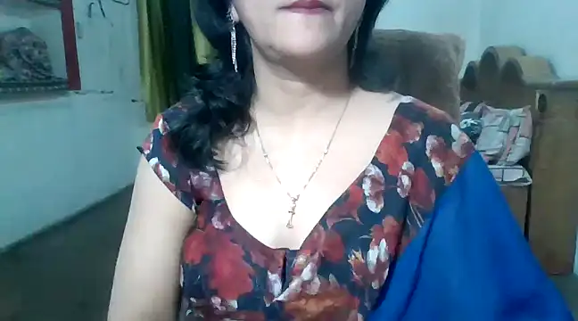 Snapshot of Cute_Mahi22 chatting on February 18, 5:10 pm Cute Mahi22 online show from February 18, 5:10 pm