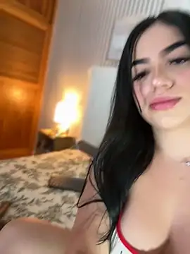 Snapshot of nicolette_sweet_ chatting on May 29, 10:19 pm nicolette sweet online show from May 29, 10:19 pm