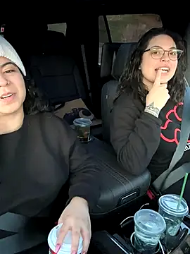 kimmiakiss22 online show from December 18, 11:00 pm