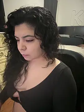 kimmiakiss22 online show from February 4, 9:53 pm