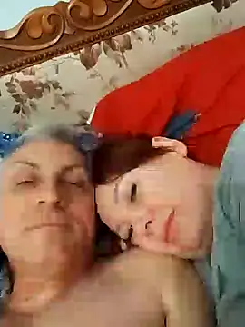 Snapshot of sexman181166 chatting on December 4, 9:02 pm sexman181166 online show from December 4, 9:02 pm