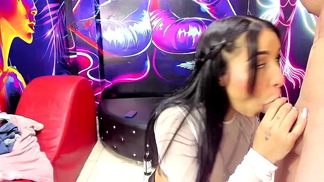 hot-threesome online show from November 22, 3:22 pm