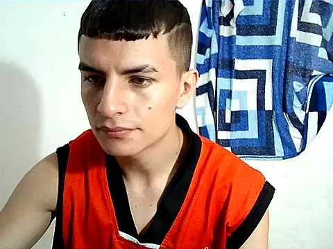 Snapshot of SHAT_SEX chatting on October 16, 1:56 pm SHAT SEX online show from October 16, 1:56 pm