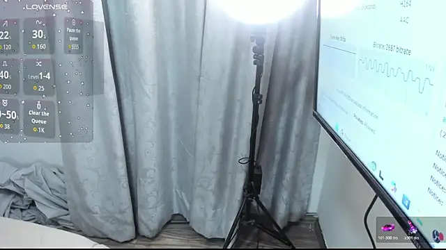 xhinata hyugax online show from June 6, 1:43 am