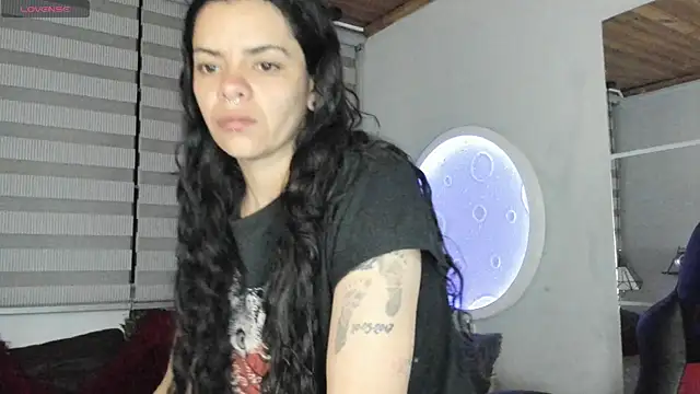 Snapshot of natasha_logan_ chatting on June 13, 3:59 am natasha logan online show from June 13, 3:59 am