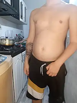 catire2323 online show from January 12, 11:47 pm