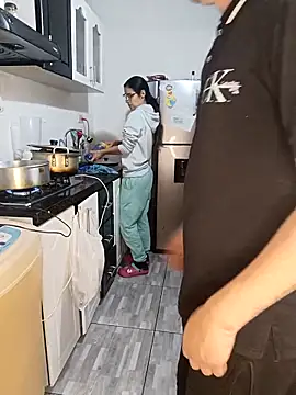 catire2323 online show from March 12, 12:53 am