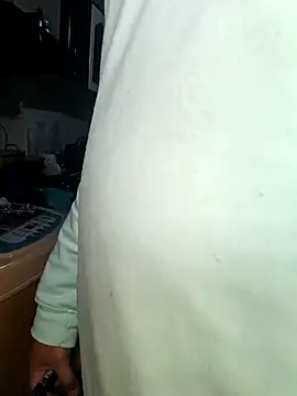 catire2323 online show from October 8, 2:47 pm