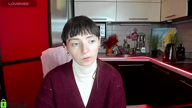 TayanaJons online show from January 8, 8:05 am