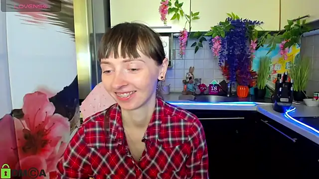 TayanaJons online show from March 30, 7:20 am