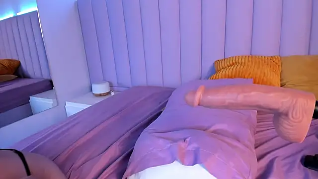 Snapshot of abbytheran chatting on December 11, 10:27 pm abbytheran online show from December 11, 10:27 pm