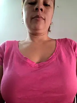 selena gomez2 online show from October 2, 3:08 pm