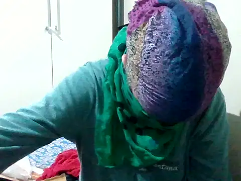 Snapshot of asira39 chatting on January 5, 12:20 am asira39 online show from January 5, 12:20 am