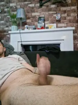 Snapshot of SmallDick___ chatting on April 13, 7:03 am SmallDick online show from April 13, 7:03 am