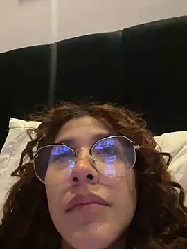 Snapshot of crystal_bunny7 chatting on February 12, 6:29 am crystal bunny7 online show from February 12, 6:29 am