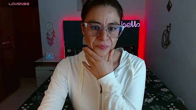 antonella sweet33 online show from March 1, 11:04 pm