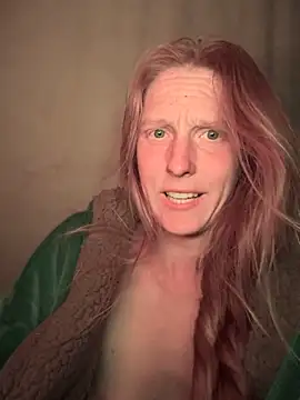 GoldenFlameGoddess online show from March 7, 6:32 am