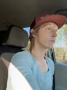 GoldenFlameGoddess online show from March 7, 11:57 pm