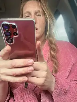 GoldenFlameGoddess online show from March 30, 3:24 pm