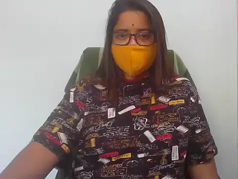Snapshot of gyanvi1 chatting on December 12, 6:47 am gyanvi1 online show from December 12, 6:47 am