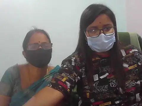 Snapshot of gyanvi1 chatting on January 13, 7:11 am gyanvi1 online show from January 13, 7:11 am