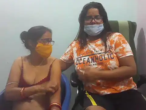 Snapshot of gyanvi1 chatting on February 1, 2:13 pm gyanvi1 online show from February 1, 2:13 pm