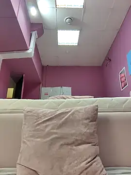 Love Lysa  online show from January 15, 7:59 am