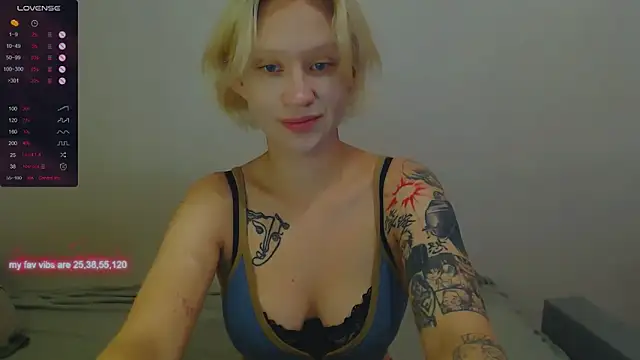 Snapshot of amelia_lye chatting on September 12, 4:51 pm amelia lye online show from September 12, 4:51 pm