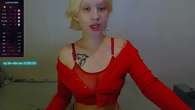 Snapshot of amelia_lye chatting on September 19, 5:24 pm amelia lye online show from September 19, 5:24 pm