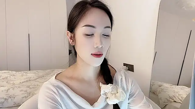 Snapshot of MIa59 chatting on March 1, 1:29 am MIa59 online show from March 1, 1:29 am