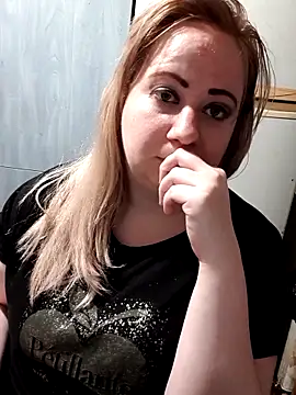 Snapshot of D_Marinna chatting on February 21, 7:04 pm D Marinna online show from February 21, 7:04 pm